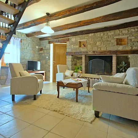 Alba Villa