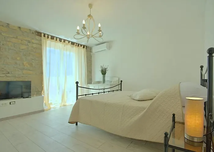 Alba Villa Livade