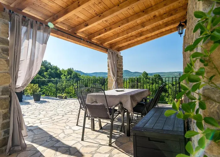Alba Villa Livade