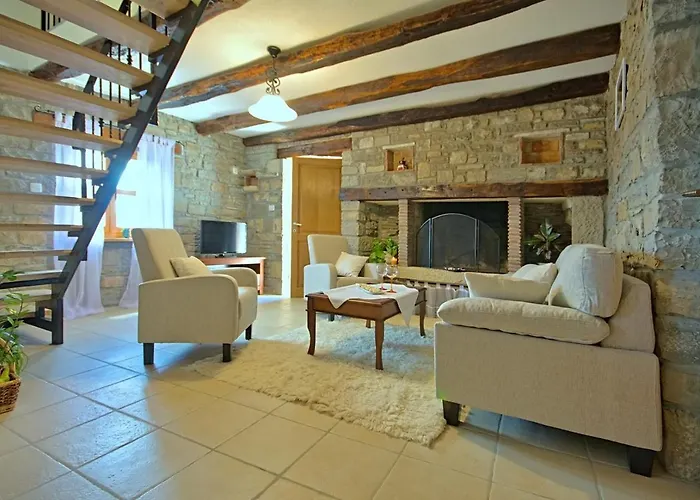 Alba Villa