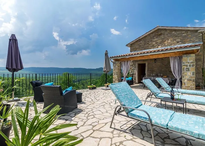 Alba Villa Livade