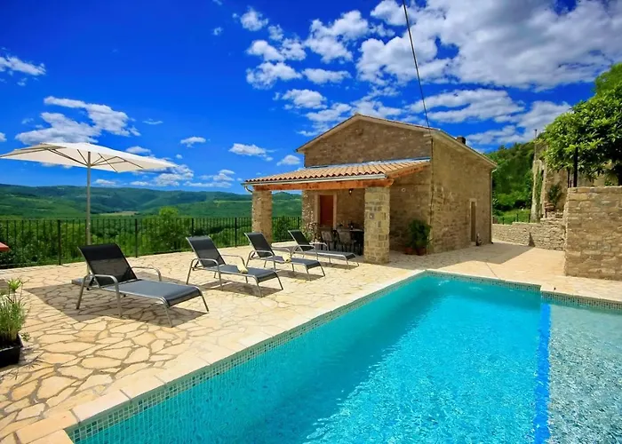Alba Villa *