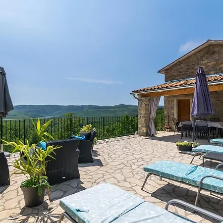Alba Villa *
